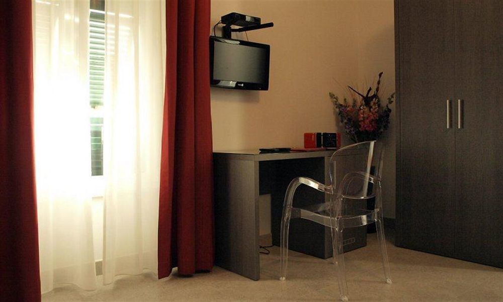 Hotel Urban Chic House 2.0 La Spezia Esterno foto