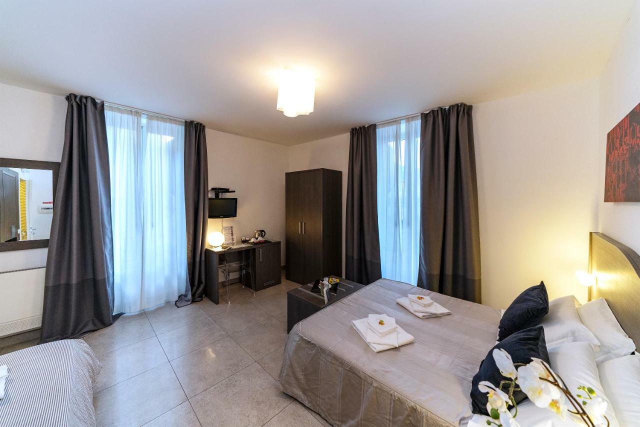 Hotel Urban Chic House 2.0 La Spezia Esterno foto