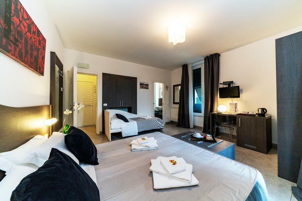 Hotel Urban Chic House 2.0 La Spezia Esterno foto